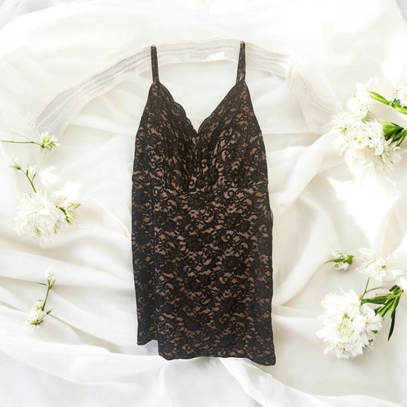 *NWT* Morgan & Co Dress V Neck Lace Bodycon Black Glitter Cocktail Plus Size 20W - Picture 1 of 6